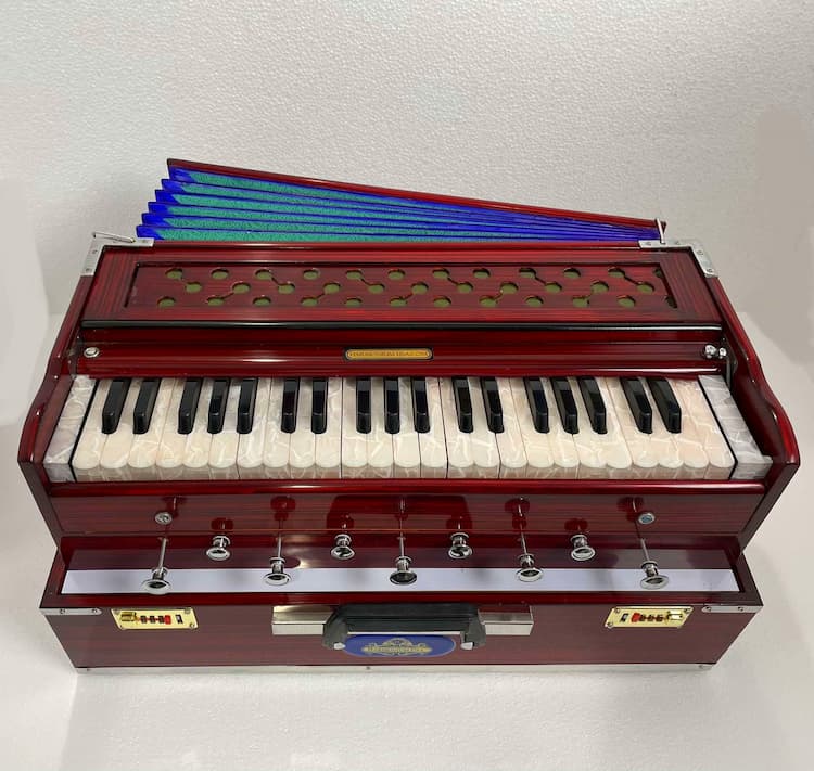Harmoniums
